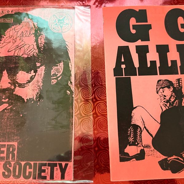 #19 Murder In Society Red Booklet with Bonus Booklet