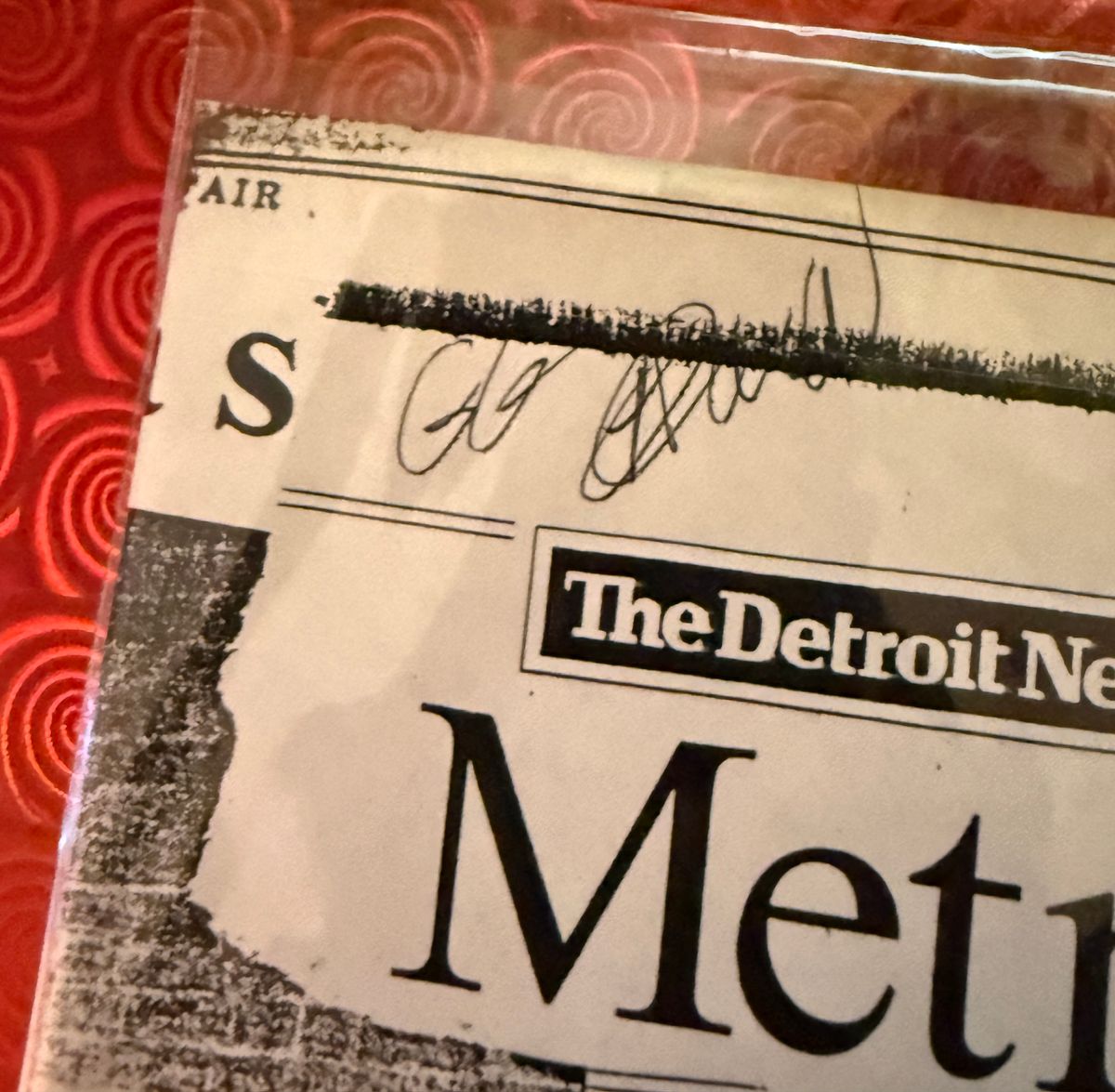 #21 Detroit News Article SIGNED by GG with bonus material