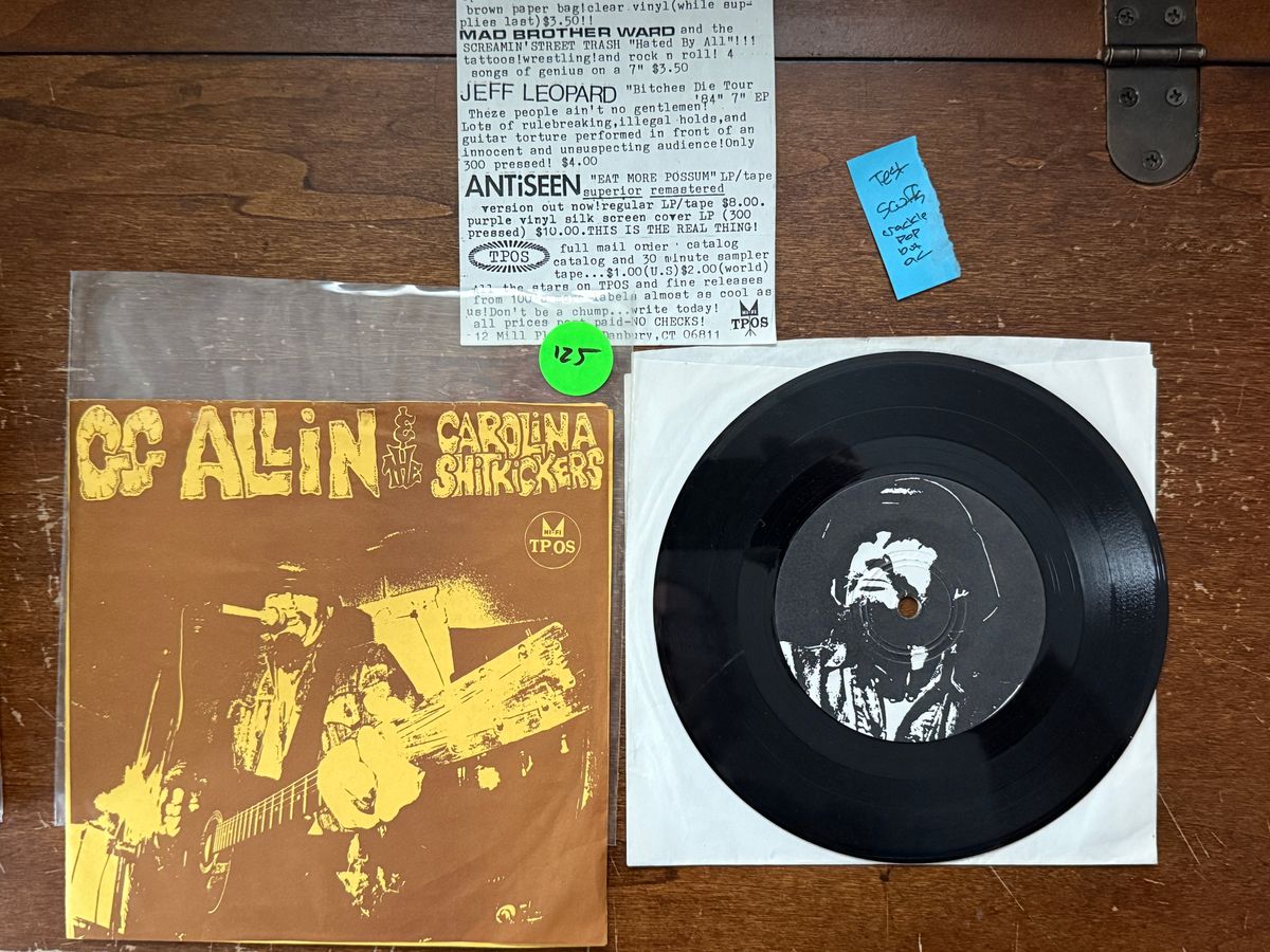 #125 Layin Up With Linda 1st Press USED - #125 LAYIN UP WITH LINDA 1ST