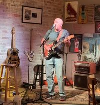 Ghost Man Ric - The Peoples Room - Solo