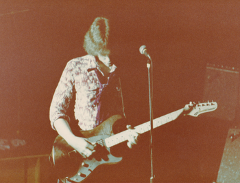 Jon in Seattle during his first live concert performance with "The IOSIS Band".
