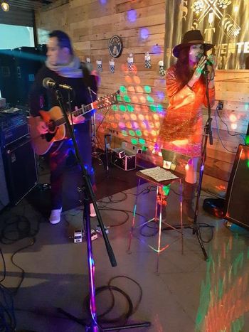 La Comuna Folk Night
