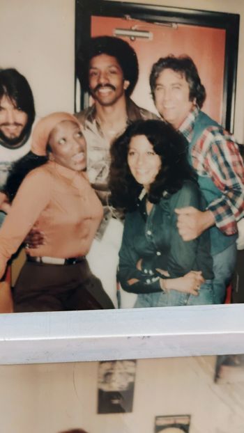 Babs flirting with Ron Tyson
