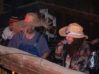 Hallowgreen in the barn!
