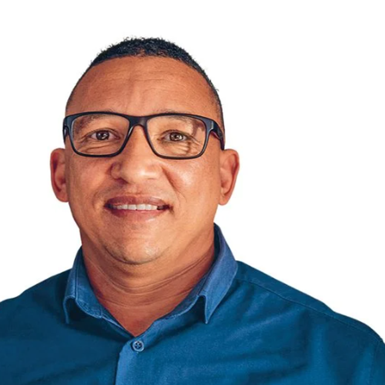Dr Michael Obeng