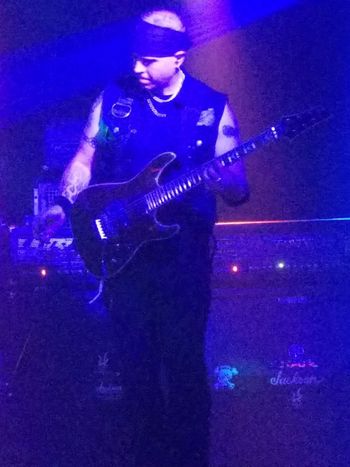 Tortuting my Schecter Omen Extreme
