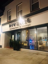 Denise Leslie at River 16 Restaurant and Lounge 
