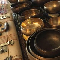 Pop-up Sidewalk Singing Bowls Trunk Show, outside the Bead Store