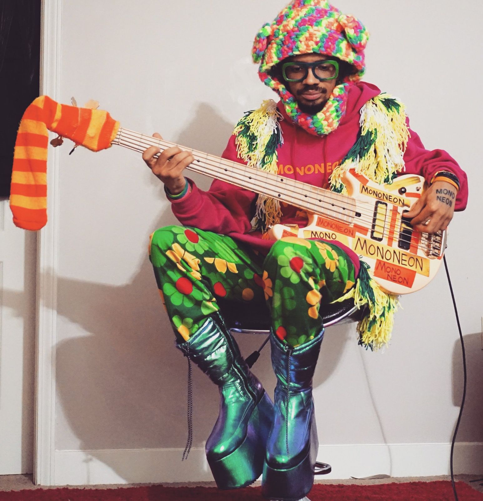 Royal Artist Group - MonoNeon
