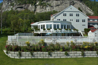 White Mountain Hotel & Resort