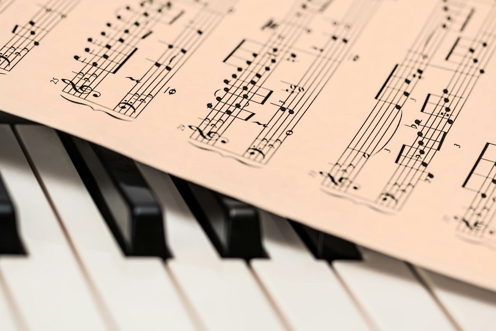 Professeur de Piano à Quimper ; Cours de Piano à Quimper ;  Nerys Grivolas ; Piano Quimper ; Leçons de Piano à Quimper ; Cours de Piano pour Adultes ; Débutant Piano Quimper