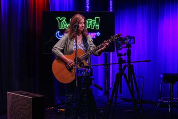 Patti performs on Ya Jagoff Podcast & radio show
