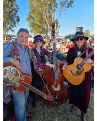The Go Twos at The Shack Folk club Warriewood 