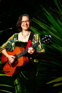 Rosie McDonald at the Bathurst Folk club 