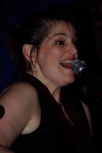 MICHELLE RUMBALL SOLO at HENRY Vlll's ALE PUB