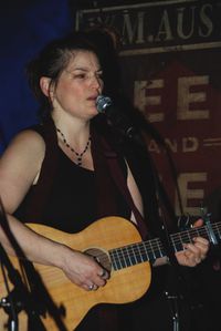 MICHELLE RUMBALL  SOLO at ON CUE