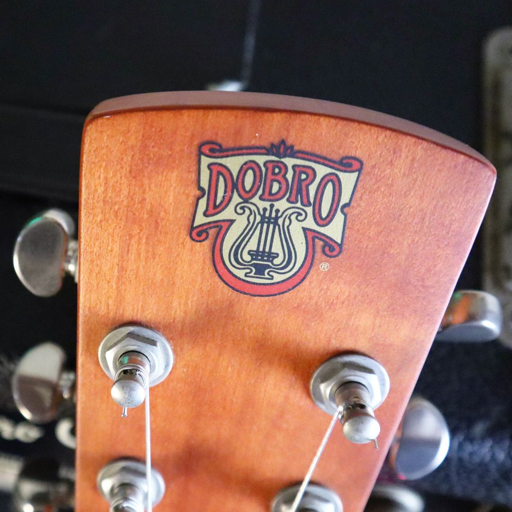 Dobro Hound Dog Round Neck