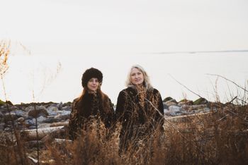 The Nine Seas photographed by Dave Doobinin
