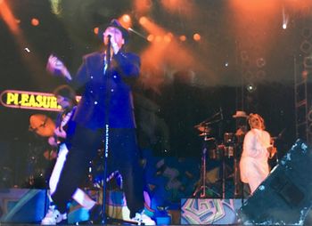 West End Stage at Disney's Pleasure Island with the Island Breeze Band.
(L-R) Joe Quinlen, Patrick Frost, Fitzroy Sugarcane Harris, Davonda Simmons
