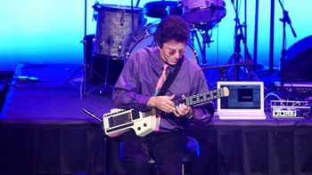 Les_Fradkin_at_The_Ryman-Nashville2
