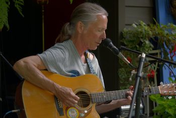 At Vicki Chews yard concert July 20, 2025
