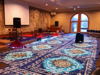 Kirtan Hall, Milwaukee, WI USA Set and ready for you all!
