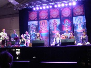 Bhakti Fest Midwest Tim Maher, Julio Pabon, Holly Haebig, Michael Kashou, Ragani, Rebecca Gray, Dave Blessum, Kaita Bliffert, Trish Miller
