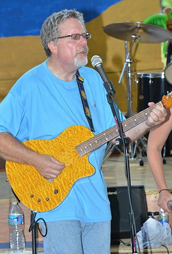 arifleetewagon edition of media line road wep4 haromonizing with lead singer, Christine McShane
