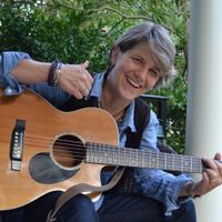 Amy Henderson solo at Montross Brewery