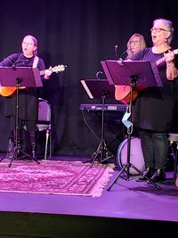Memory Cafe  Songs from the Old West and Hollywood Cowgirls