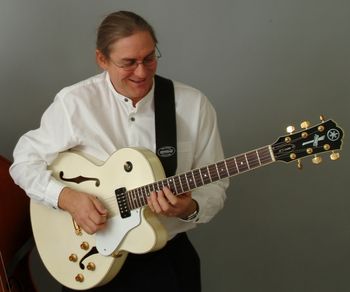 Photo shoot with nice guitar - Michael Benson photo
