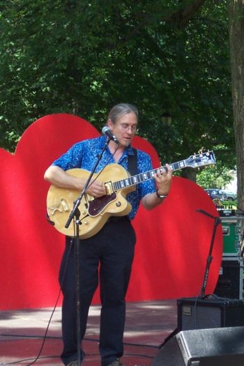 Jazz Duo playing on New Haven Green
