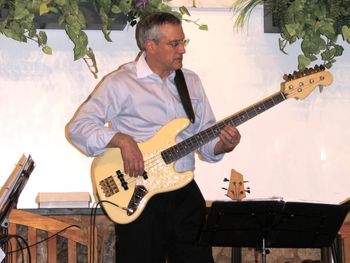 Tony at The Pond House, West Hartford, CT 5.23.12 Tony at The Pond House, West Hartford, CT 5.23.12
