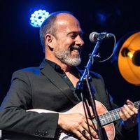 Mitchell Long Solo