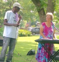 Acoustic blues with Barrelhouse Bonni piano