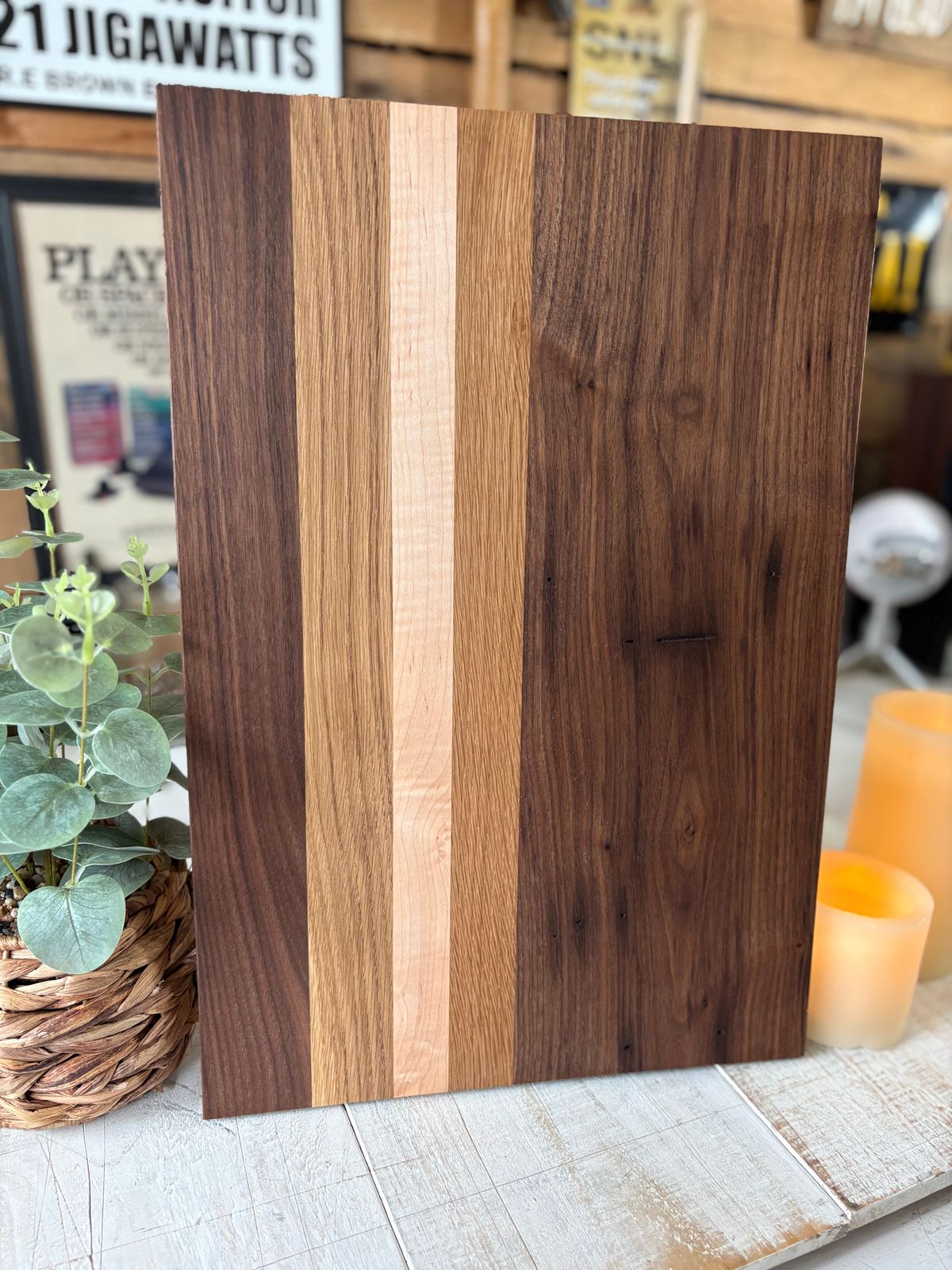 Handmade Solid Wood Cutting Board – AVF2002