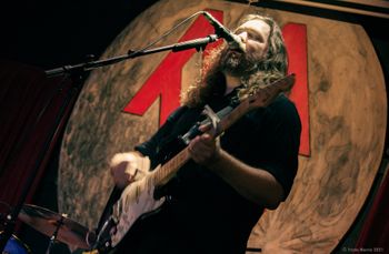 Live at Main at South Side in Fort Worth, September 2021 (photo by Trista Morris)
