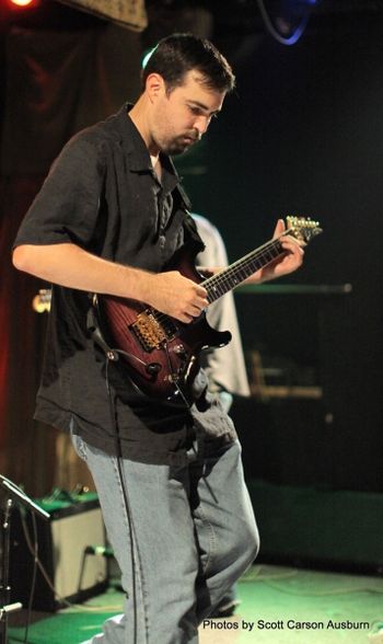 Live at Lola's Sixth in Fort Worth, 2010 (photo by Scott Carson Ausburn)
