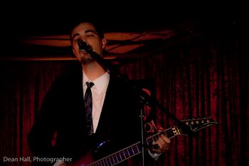 Live at Lola's Stockyards in Fort Worth, 2009 (photo by Dean Hall)
