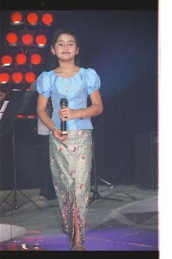 Bosba singing on CTN - "Program 21" by Youk Chenda
