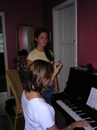 Giving a lesson....
