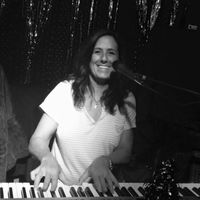 Lisa Zanghi Performance
