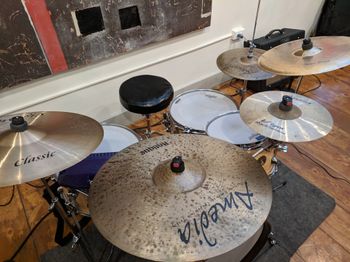 Beautiful light and compact kit with a bigger then life sound for those tight gigs TAMA Club Jam in Ash 3 of 5
