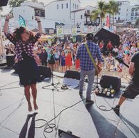 Flannel 101 at Fiesta 