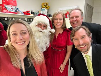 Singer Selfie with Santa: Ellie Kelly, Tara Hawley, Thomas Love, and George Morgan at CVLT
