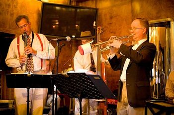 Swingin' in the Observation Bar at the Queen Mary
