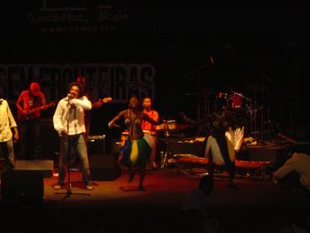Stewart Sukuma w/band
