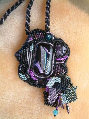 BROOCH/PENDANT w DICHROIC CAB
