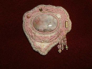 BROOCH - Stone Cab
