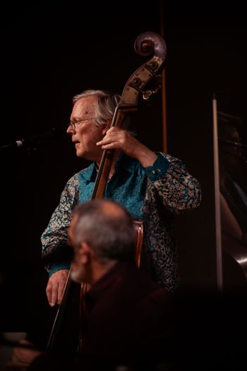 Tarjama Bassist, Pete Jacobs
